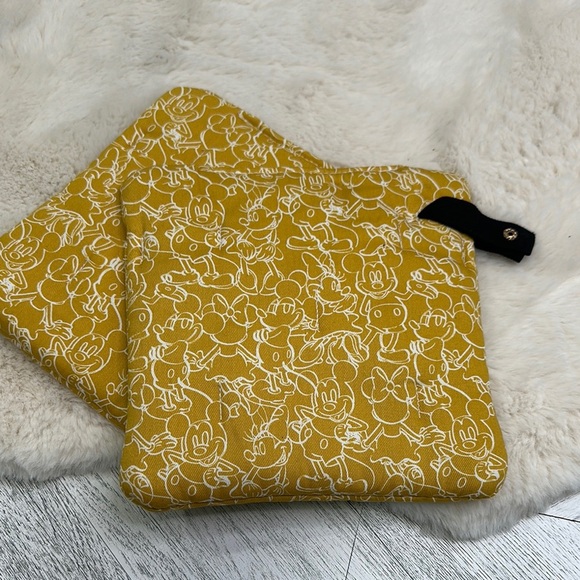 Disney Mickey Mouse Yellow Hot Pads - Picture 2 of 4